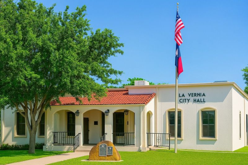 Local Hardscape Wall Construction in La Vernia, TX