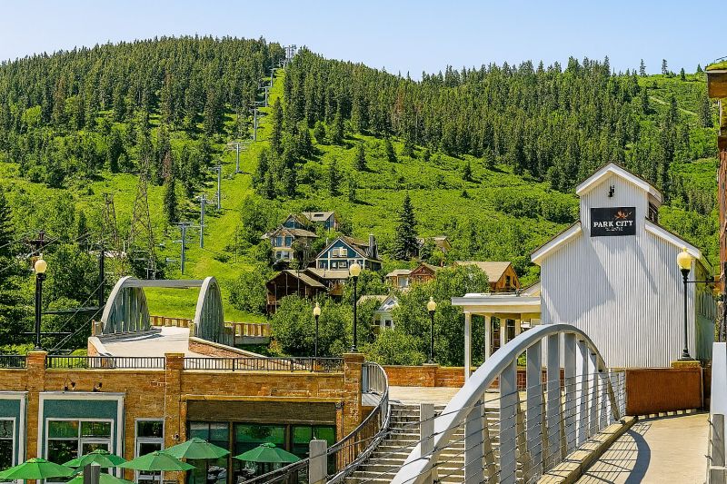 Local Retention Wall Installation in Park City, UT